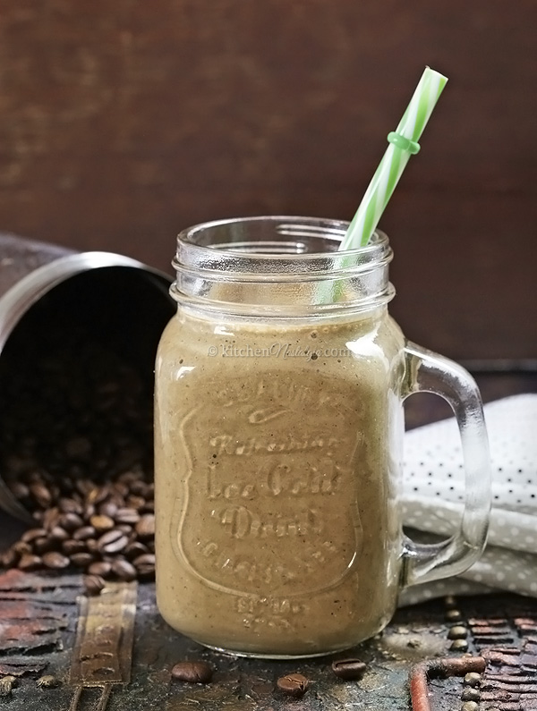 Coffee Smoothie - best, quickest and healthiest breakfast for every coffee lover!