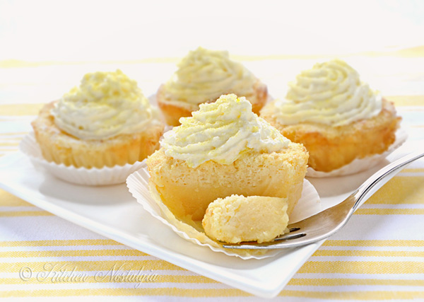 Lemon Magic Cake Cupcakes