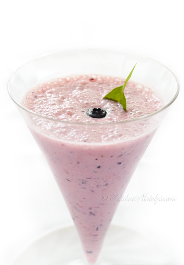 Blueberry Lassi - kitchennostalgia.com