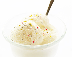 Eggless Vanillla Ice Cream