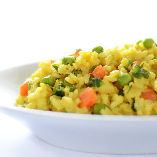 Spicy Peas and Carrots Rice